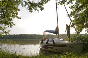 Poczuj satysfakcję z pierwszego samodzielnego rejsu Samodzielny rejs żeglarski na jachcie szkoleniowym